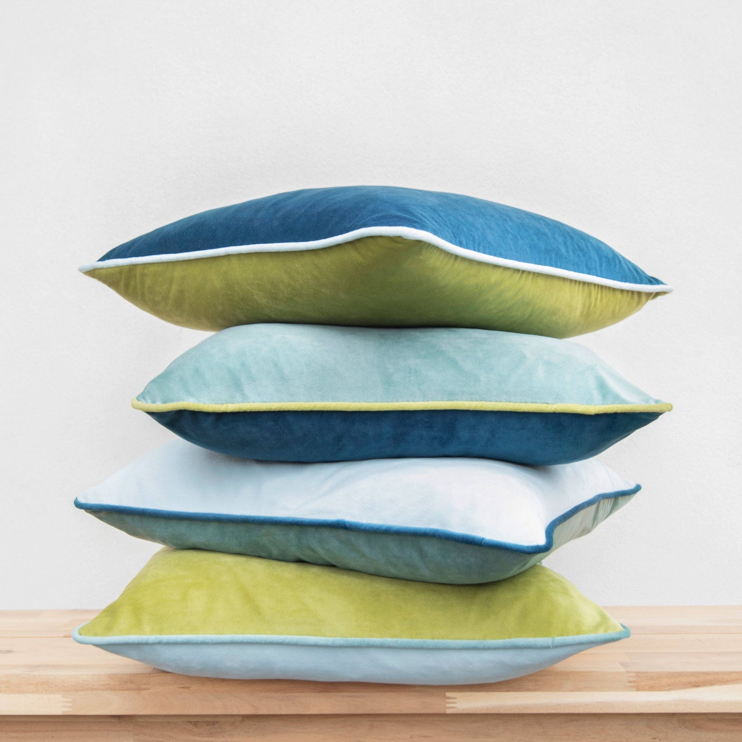 Monteverde Pillow - Green/Blue