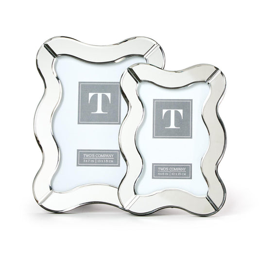 Scalloped Cut Mirror Frame