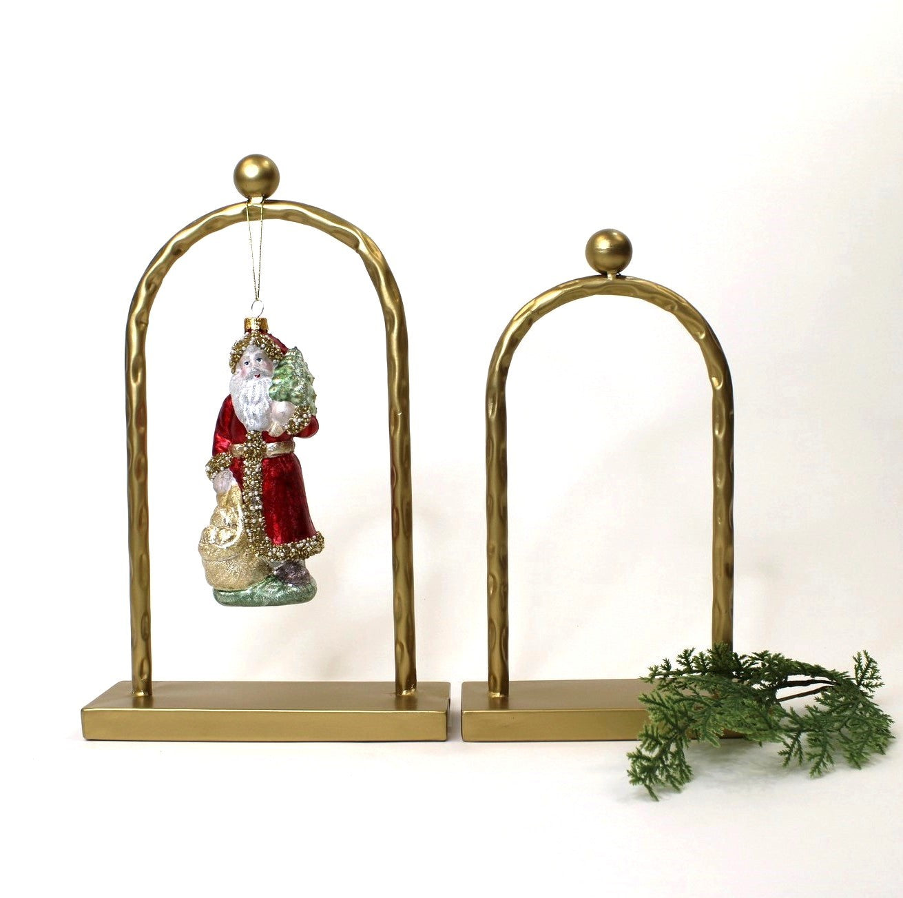 Arched Metal Ornament Display