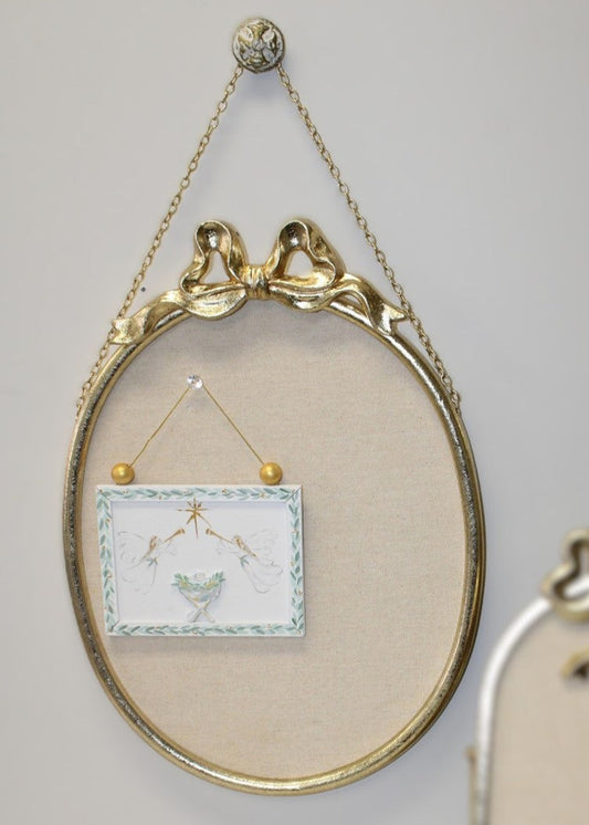 Oval Gold Bow Bulletin Board