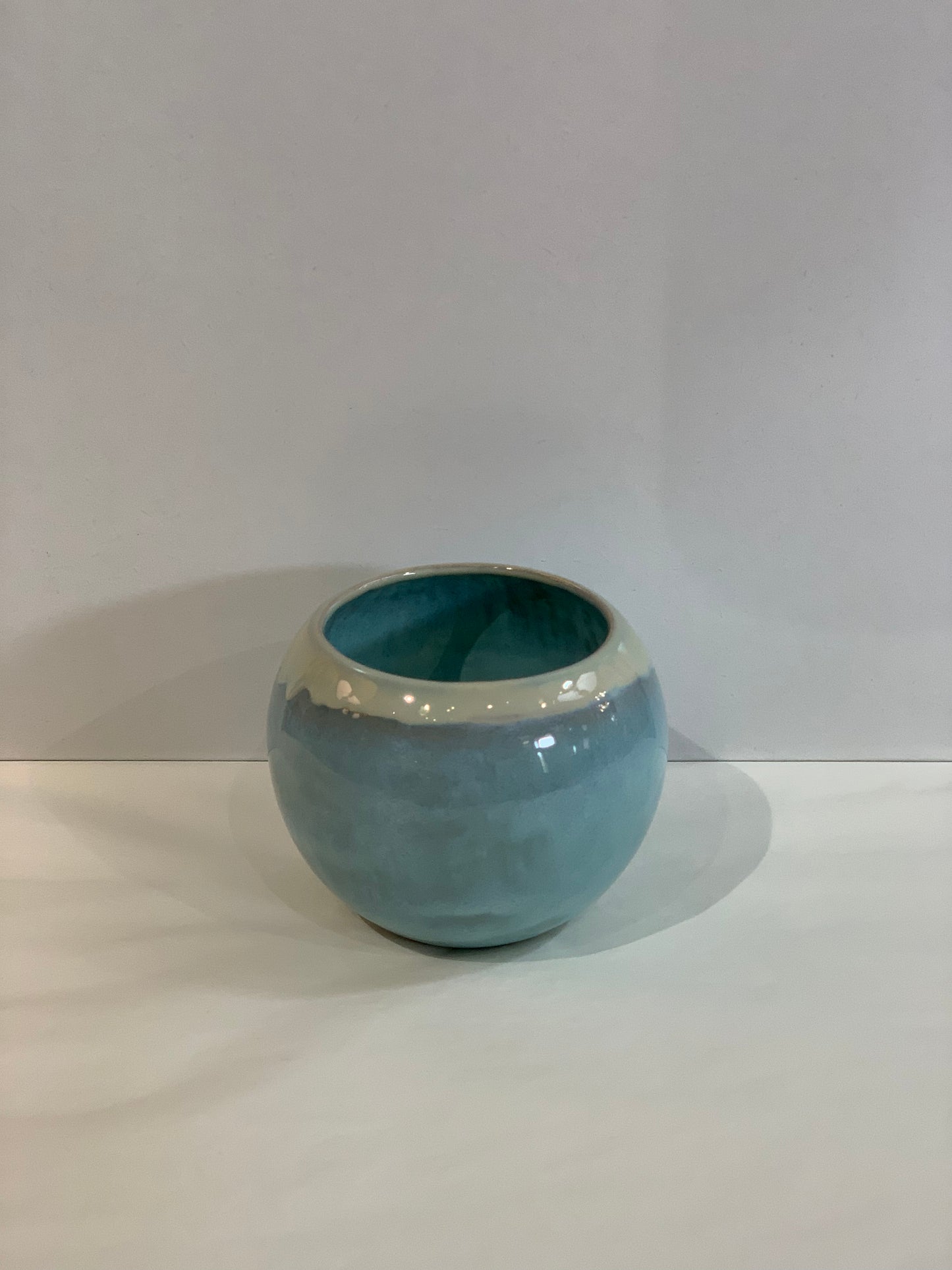 Globe Vase - Aqua